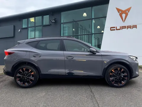 DF25LMJ CUPRA Formentor 1.5 eTSI V3 DSG Euro 6 (s/s) 5dr Thumbnail #3