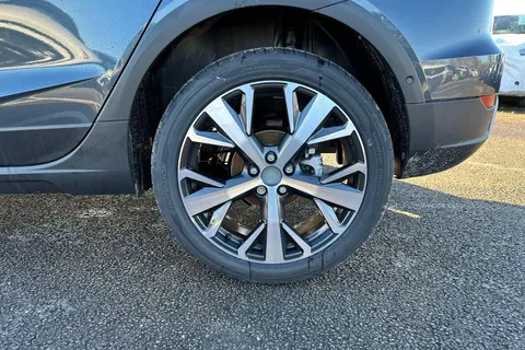 21 of 57 for SEAT Arona 1.0 TSI XPERIENCE Lux DSG Euro 6 (s/s) 5dr