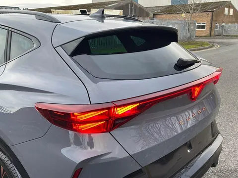 DF25LMJ CUPRA Formentor 1.5 eTSI V3 DSG Euro 6 (s/s) 5dr Thumbnail #15