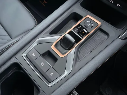 DF25LMJ CUPRA Formentor 1.5 eTSI V3 DSG Euro 6 (s/s) 5dr Thumbnail #19