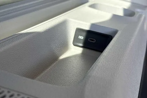 DE25YPW Volkswagen ID. Buzz 210kW Style Pro 86kWh 5dr LWB Auto [7 Seat] Thumbnail #33