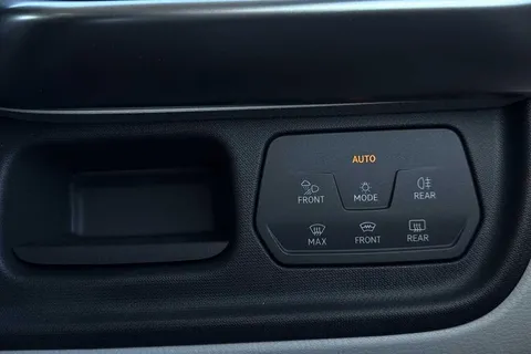 DE25YPW Volkswagen ID. Buzz 210kW Style Pro 86kWh 5dr LWB Auto [7 Seat] Thumbnail #40