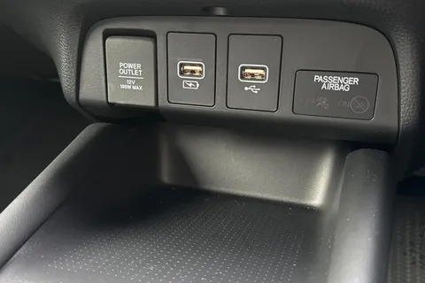 NG25TWW Honda Jazz 1.5 i-MMD Hybrid Crosstar Advance 5dr eCVT Thumbnail #38