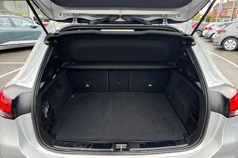 DX71KFZ Mercedes-Benz Gla 1.3 GLA200 Sport (Executive) 7G-DCT Euro 6 (s/s) 5dr Thumbnail #11