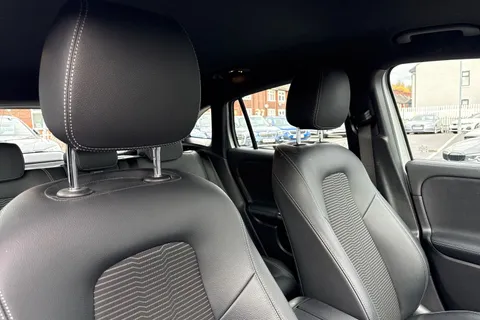 DX71KFZ Mercedes-Benz Gla 1.3 GLA200 Sport (Executive) 7G-DCT Euro 6 (s/s) 5dr Thumbnail #22