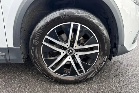 DX71KFZ Mercedes-Benz Gla 1.3 GLA200 Sport (Executive) 7G-DCT Euro 6 (s/s) 5dr Thumbnail #23