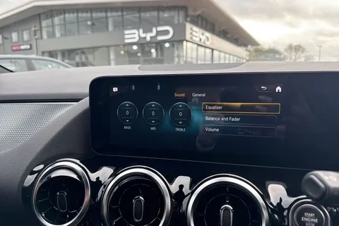 DX71KFZ Mercedes-Benz Gla 1.3 GLA200 Sport (Executive) 7G-DCT Euro 6 (s/s) 5dr Thumbnail #33