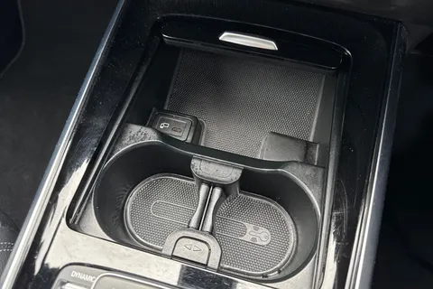 DX71KFZ Mercedes-Benz Gla 1.3 GLA200 Sport (Executive) 7G-DCT Euro 6 (s/s) 5dr Thumbnail #38