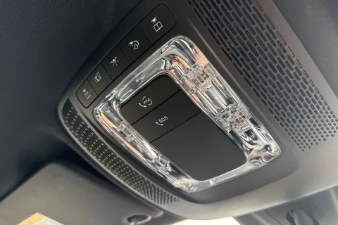 DX71KFZ Mercedes-Benz Gla 1.3 GLA200 Sport (Executive) 7G-DCT Euro 6 (s/s) 5dr Thumbnail #39