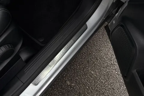 DX71KFZ Mercedes-Benz Gla 1.3 GLA200 Sport (Executive) 7G-DCT Euro 6 (s/s) 5dr Thumbnail #43