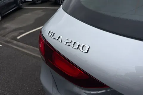 DX71KFZ Mercedes-Benz Gla 1.3 GLA200 Sport (Executive) 7G-DCT Euro 6 (s/s) 5dr Thumbnail #44