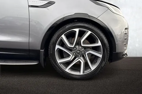 8 of 50 for Land Rover Discovery 3.0 D350 Dynamic HSE 5dr