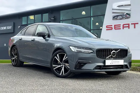 FG21ZZC Volvo S90 2.0h T8 Recharge 11.6kWh R-Design Saloon 4dr Petrol Plug-in Hybrid Auto AWD Euro 6 (s/s) (390 ps) Thumbnail #2