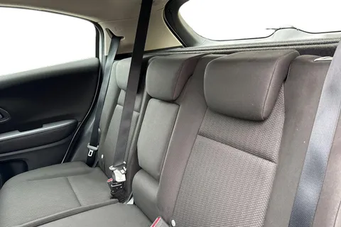 8 of 41 for HONDA HR-V 1.6 i-DTEC SE Navi 5dr