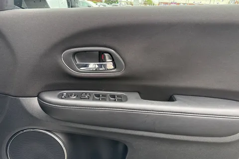 19 of 41 for HONDA HR-V 1.6 i-DTEC SE Navi 5dr