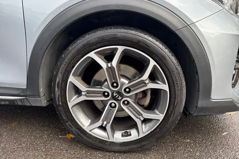 22 of 48 for Kia Xceed 1.0 T-GDi Edition Euro 6 (s/s) 5dr