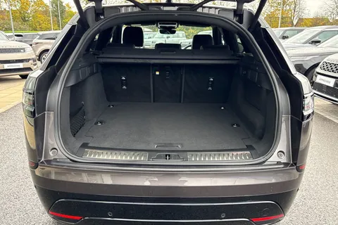 KS73YCJ Land Rover Range Rover Velar 2.0 P400e Dynamic SE 5dr Thumbnail #12