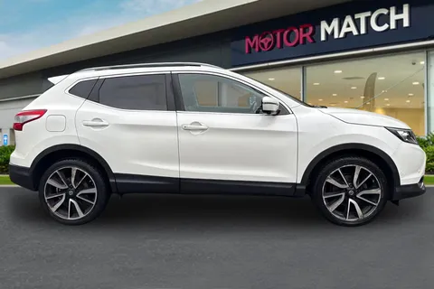 PK16NPN Nissan Qashqai 1.2 DIG-T Tekna 2WD Euro 6 (s/s) 5dr Thumbnail #4