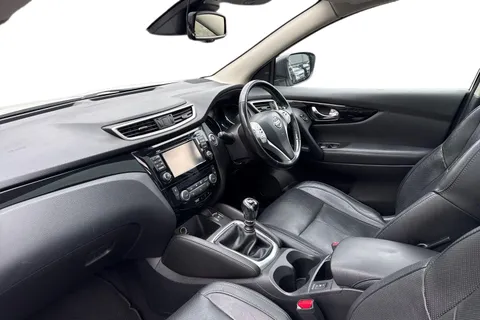 PK16NPN Nissan Qashqai 1.2 DIG-T Tekna 2WD Euro 6 (s/s) 5dr Thumbnail #9
