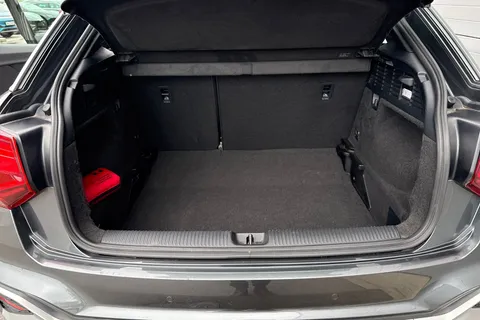 10 of 64 for Audi Q2 1.0 TFSI 30 S line Euro 6 (s/s) 5dr