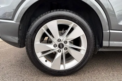 24 of 64 for Audi Q2 1.0 TFSI 30 S line Euro 6 (s/s) 5dr