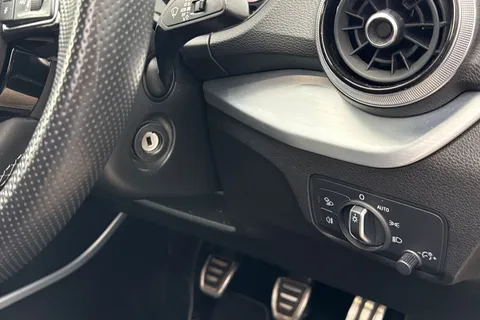 37 of 64 for Audi Q2 1.0 TFSI 30 S line Euro 6 (s/s) 5dr