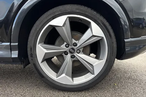 22 of 47 for Audi Q4 e-tron Q4 Sportback Vorsprung 50 e-tron quattro 220,00 kW