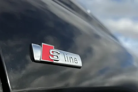 27 of 47 for Audi Q4 e-tron Q4 Sportback Vorsprung 50 e-tron quattro 220,00 kW