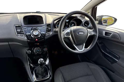 18 of 67 for Ford Fiesta 1.5 TDCi Titanium Euro 6 5dr