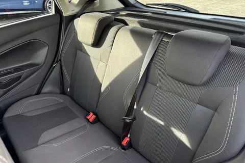 19 of 67 for Ford Fiesta 1.5 TDCi Titanium Euro 6 5dr