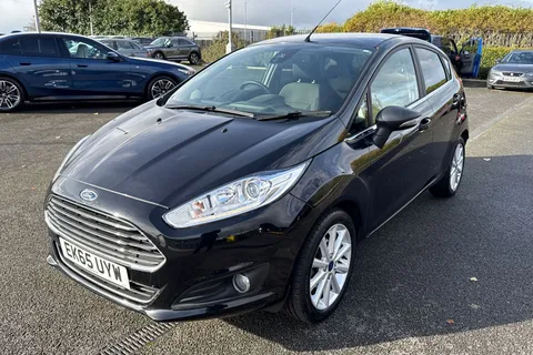 27 of 67 for Ford Fiesta 1.5 TDCi Titanium Euro 6 5dr
