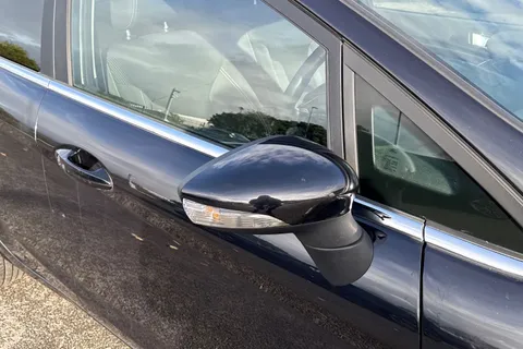 28 of 67 for Ford Fiesta 1.5 TDCi Titanium Euro 6 5dr