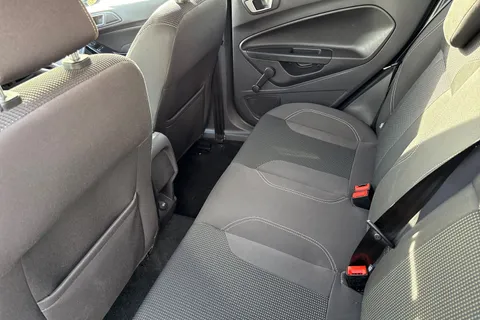 31 of 67 for Ford Fiesta 1.5 TDCi Titanium Euro 6 5dr