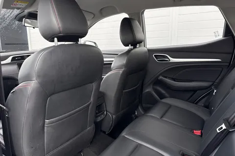 34 of 60 for MG Mg Zs 1.0 T-GDI Exclusive Auto Euro 6 5dr