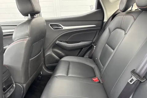 35 of 60 for MG Mg Zs 1.0 T-GDI Exclusive Auto Euro 6 5dr