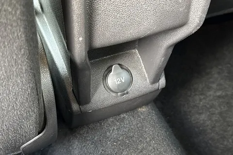 33 of 67 for Ford Fiesta 1.5 TDCi Titanium Euro 6 5dr