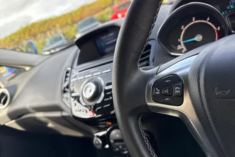 38 of 67 for Ford Fiesta 1.5 TDCi Titanium Euro 6 5dr