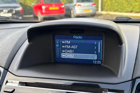 43 of 67 for Ford Fiesta 1.5 TDCi Titanium Euro 6 5dr