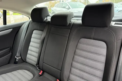 19 of 63 for Volkswagen Cc 2.0 TDI BlueMotion Tech Euro 6 (s/s) 4dr