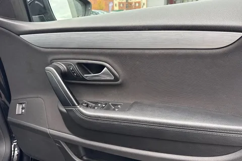 21 of 63 for Volkswagen Cc 2.0 TDI BlueMotion Tech Euro 6 (s/s) 4dr