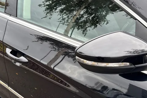 34 of 63 for Volkswagen Cc 2.0 TDI BlueMotion Tech Euro 6 (s/s) 4dr