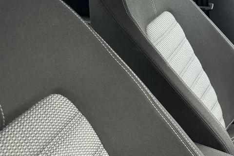 42 of 63 for Volkswagen Cc 2.0 TDI BlueMotion Tech Euro 6 (s/s) 4dr