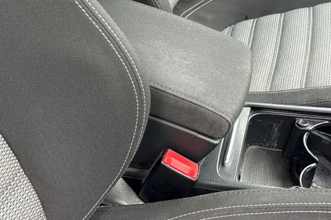 43 of 63 for Volkswagen Cc 2.0 TDI BlueMotion Tech Euro 6 (s/s) 4dr