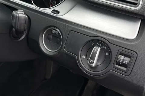 46 of 63 for Volkswagen Cc 2.0 TDI BlueMotion Tech Euro 6 (s/s) 4dr