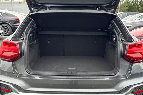 DF74KVG Audi Q2 S line 35 TFSI  150 PS 6-speed Thumbnail #8