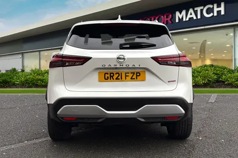 GR21FZP Nissan Qashqai 1.3 DIG-T MHEV Tekna XTRON Euro 6 (s/s) 5dr Thumbnail #4
