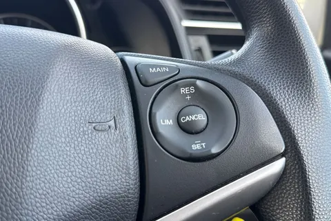 33 of 44 for Honda Jazz 1.3 S CVT