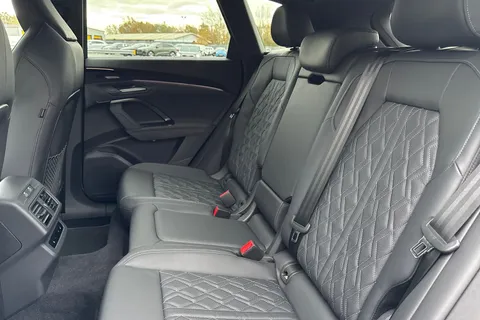  Audi SQ5 3.0 TFSI S Edition 1 S Tronic quattro Euro 6 (s/s) 5dr Thumbnail #14