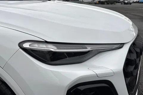  Audi SQ5 3.0 TFSI S Edition 1 S Tronic quattro Euro 6 (s/s) 5dr Thumbnail #17