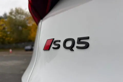  Audi SQ5 3.0 TFSI S Edition 1 S Tronic quattro Euro 6 (s/s) 5dr Thumbnail #37